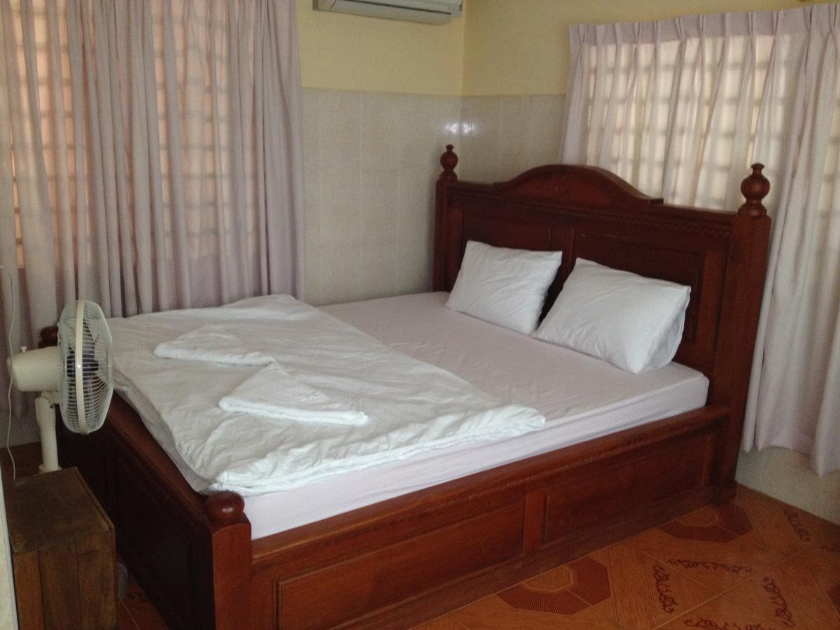 139 Guest House Phnom-Penh Buitenkant foto